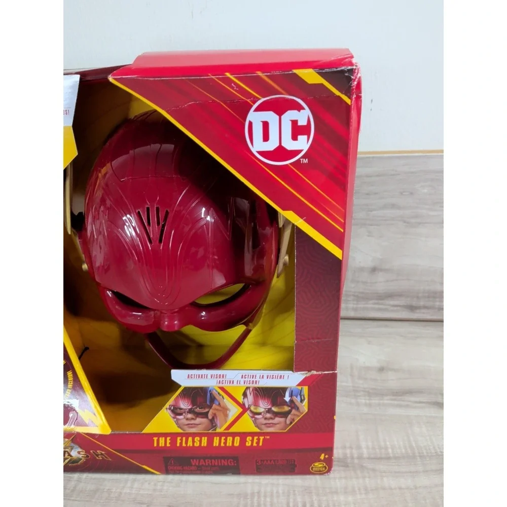 DC Comics The Flash Hero Set Iconic Mask with Visor and Ring Spin Master 2022.